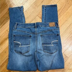American Eagle women’s Hi-rise skinny jegging- super stretch- size 12 EUC
